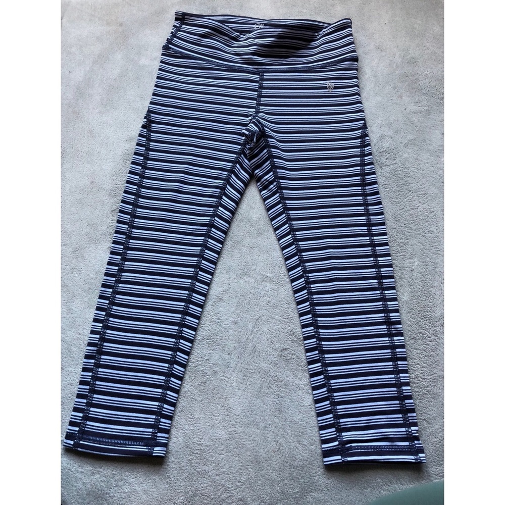 Women’s Workout Capri Leggings